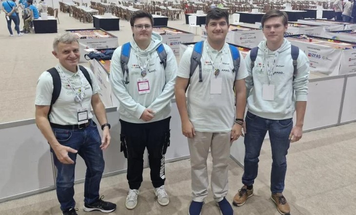 HTLer beim Weltfinale der World Robot Olympiad in der Türkei