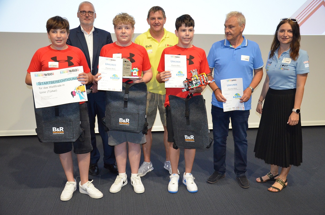 LEGO Robotik Österreichmeisterschaft "World Robot Olympiad" 2024 kürt Sieger aus dem Innviertel!