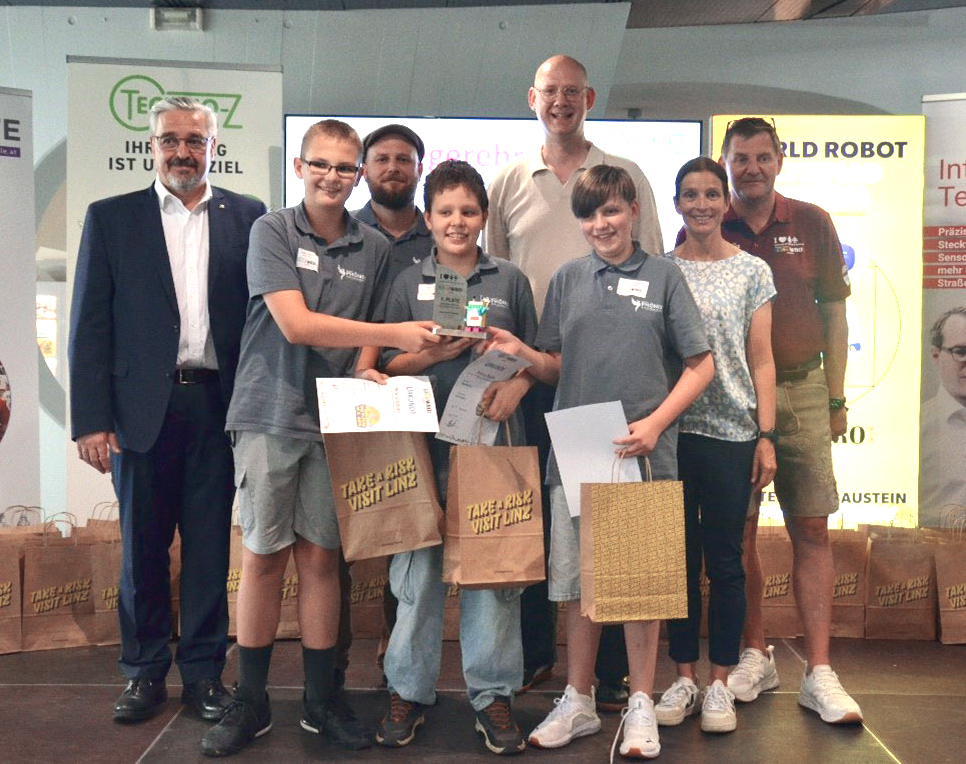 1. Platz Elementary Team Phönix Baum neu